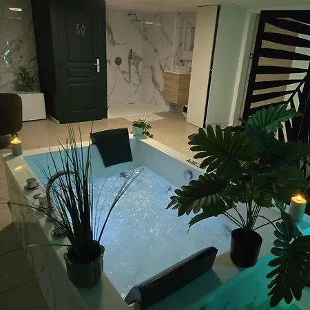 ラブホテル 11 トゥールコワン